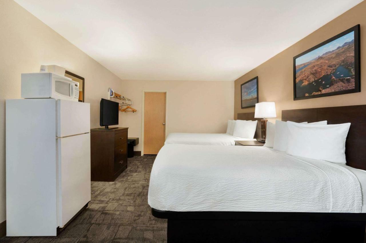 Travelodge By Wyndham Lake Havasu Lake Havasu City Esterno foto