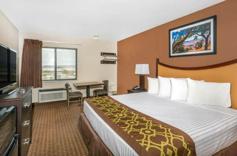 Travelodge By Wyndham Lake Havasu Lake Havasu City Esterno foto